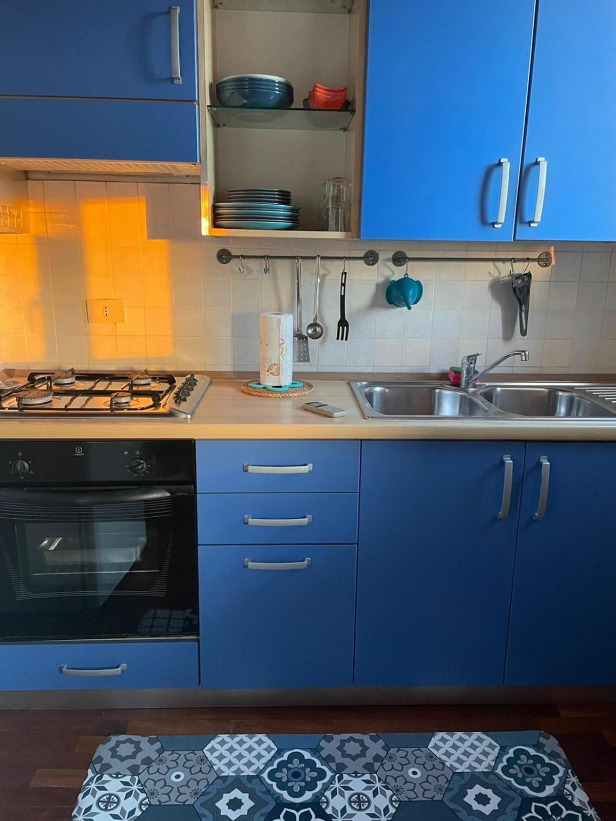 דירות ליבורנו La Finestra Sul Porto מראה חיצוני תמונה